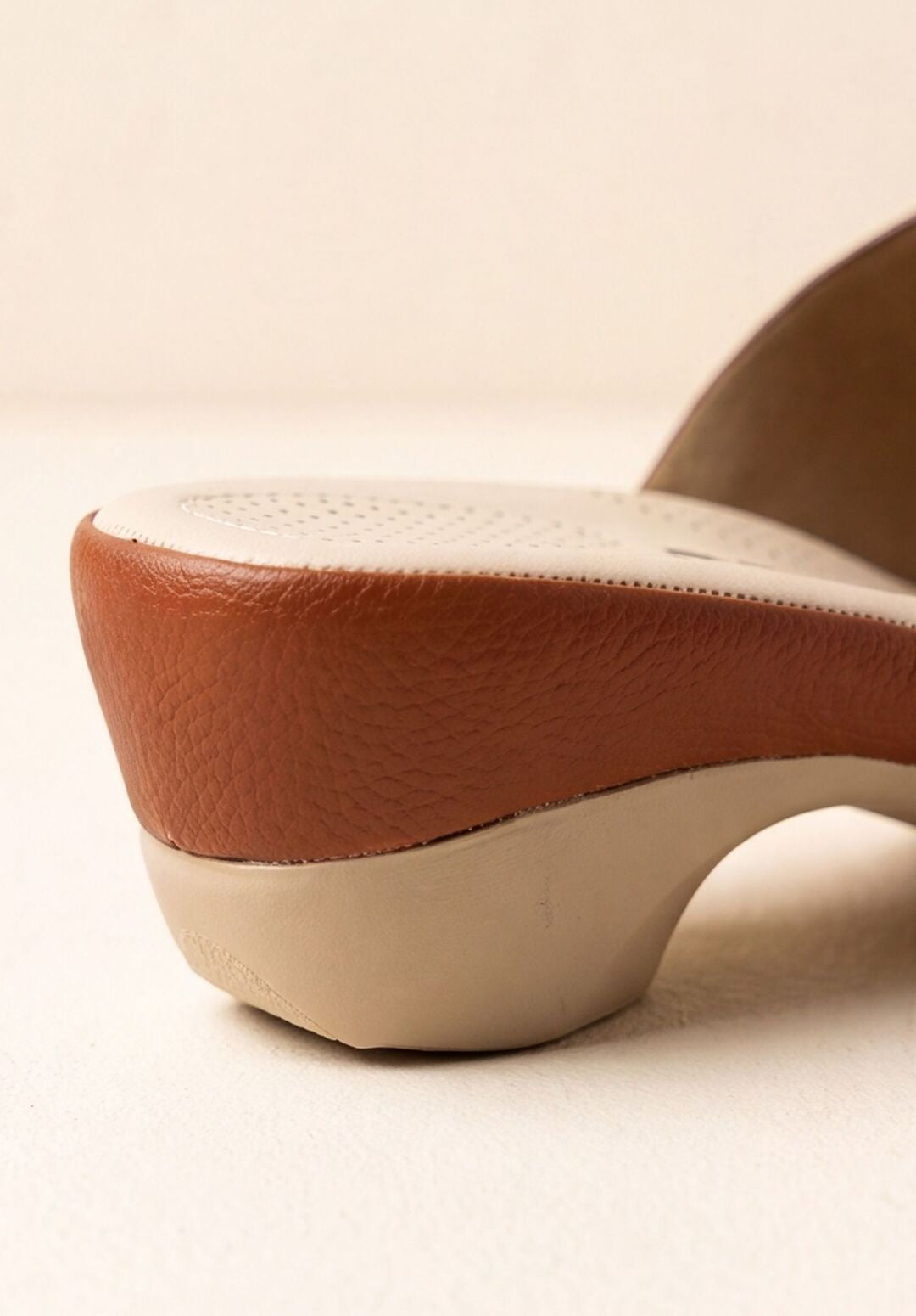 Avery Sandal