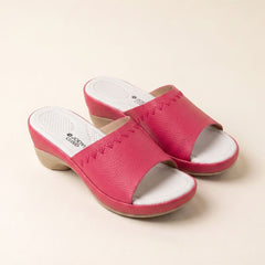 Avery Sandal