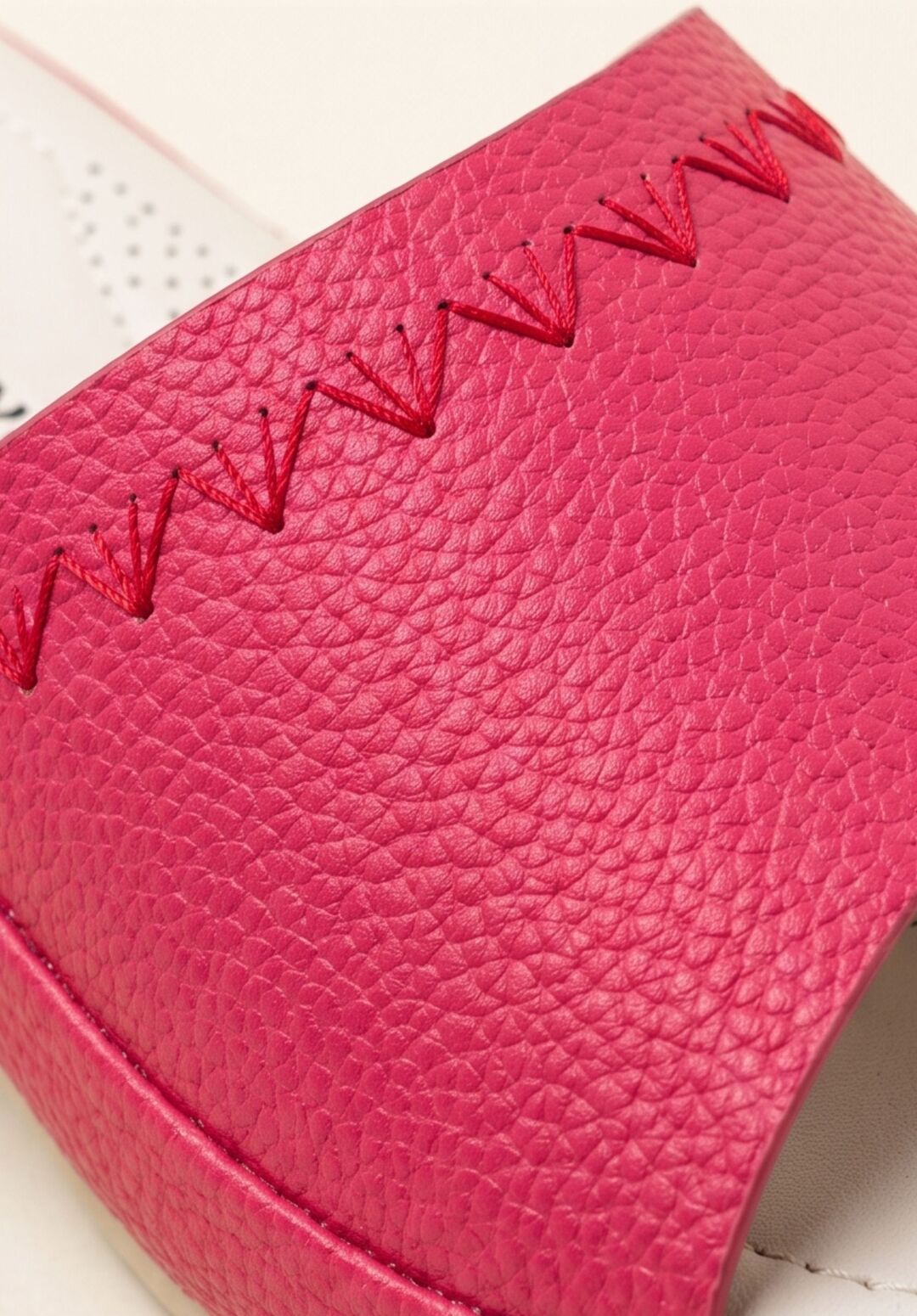 Avery Sandal