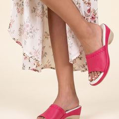 Avery Sandal