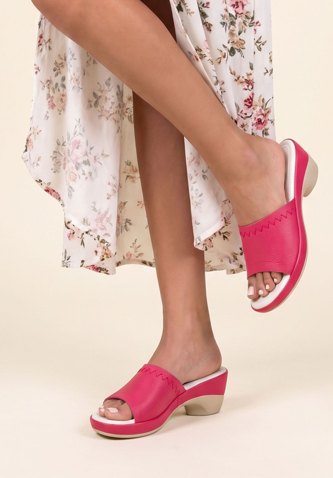 Avery Sandal