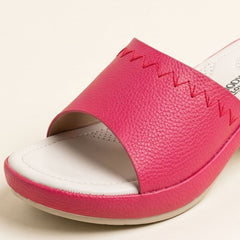 Avery Sandal