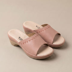 Avery Sandal