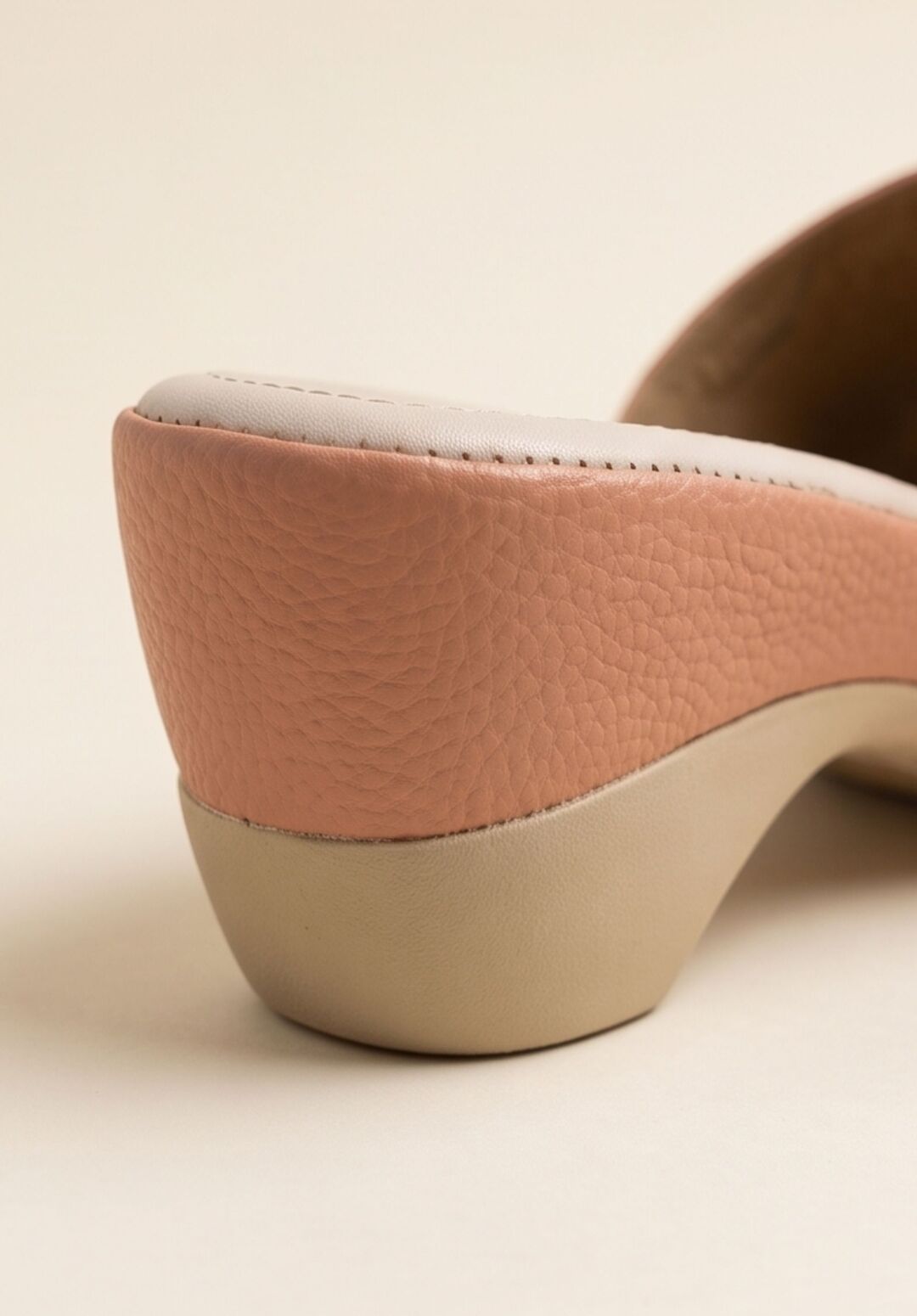 Avery Sandal