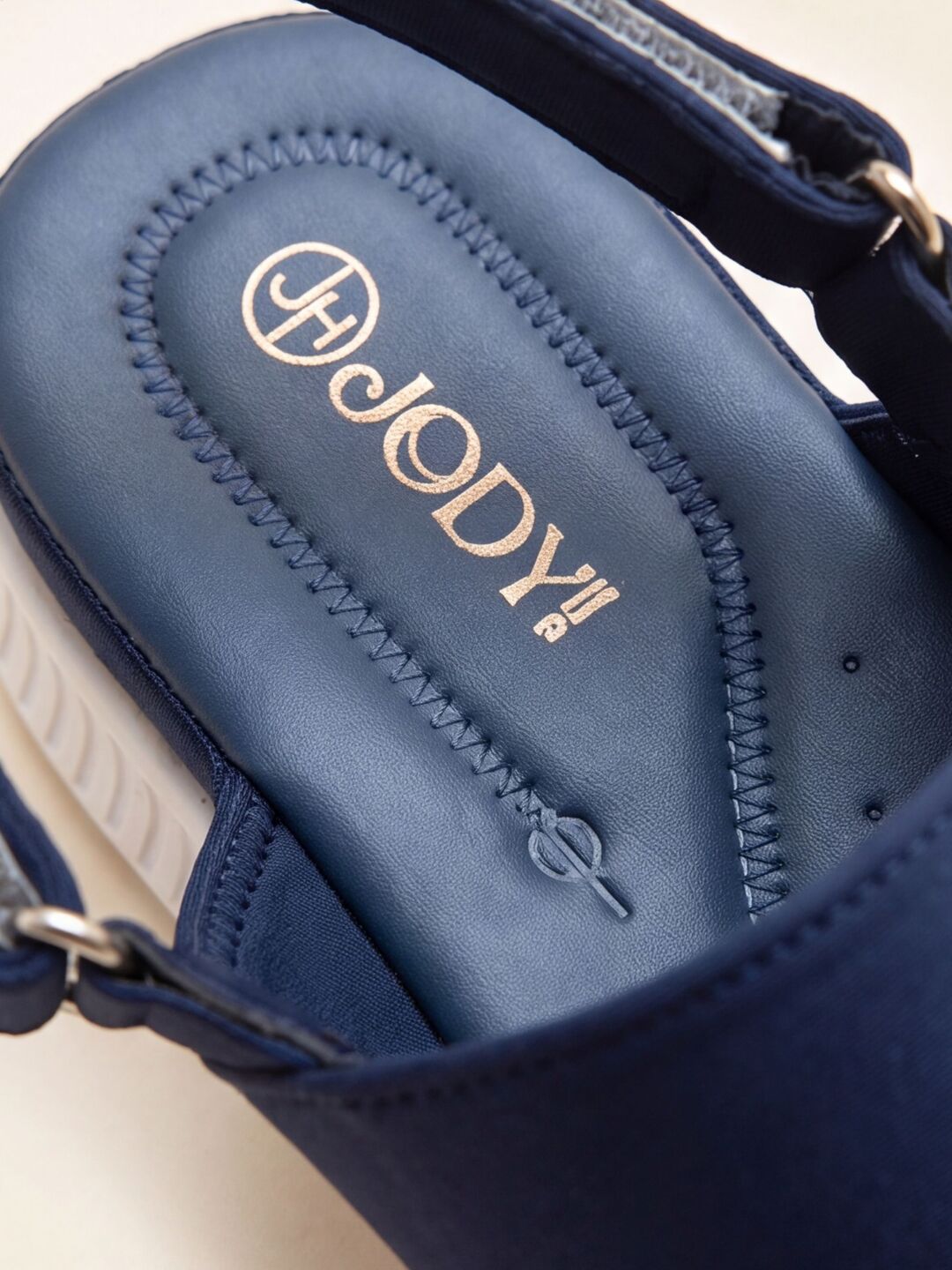 Kiko sandals