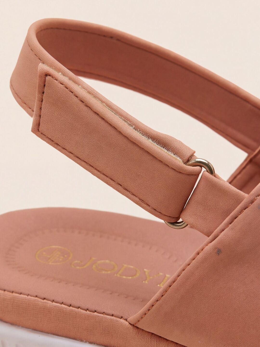 Kiko sandals