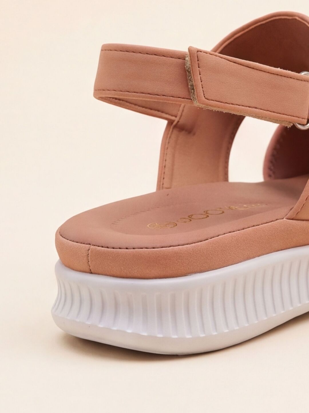 Kiko sandals
