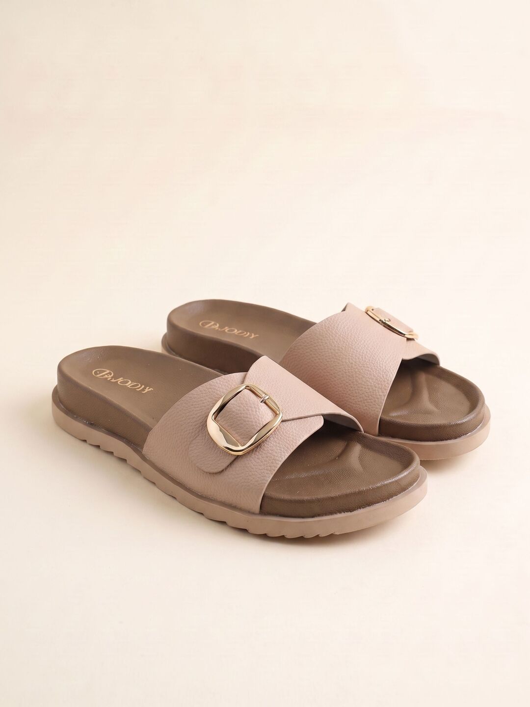 Vanna Flats