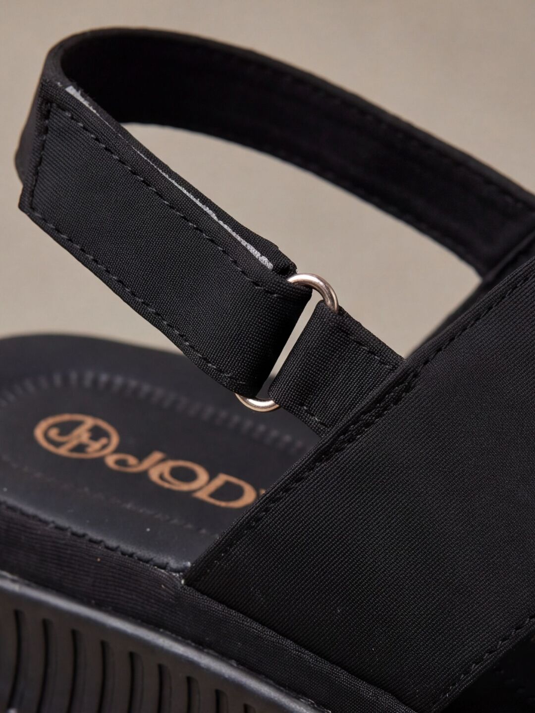 Kiko sandals