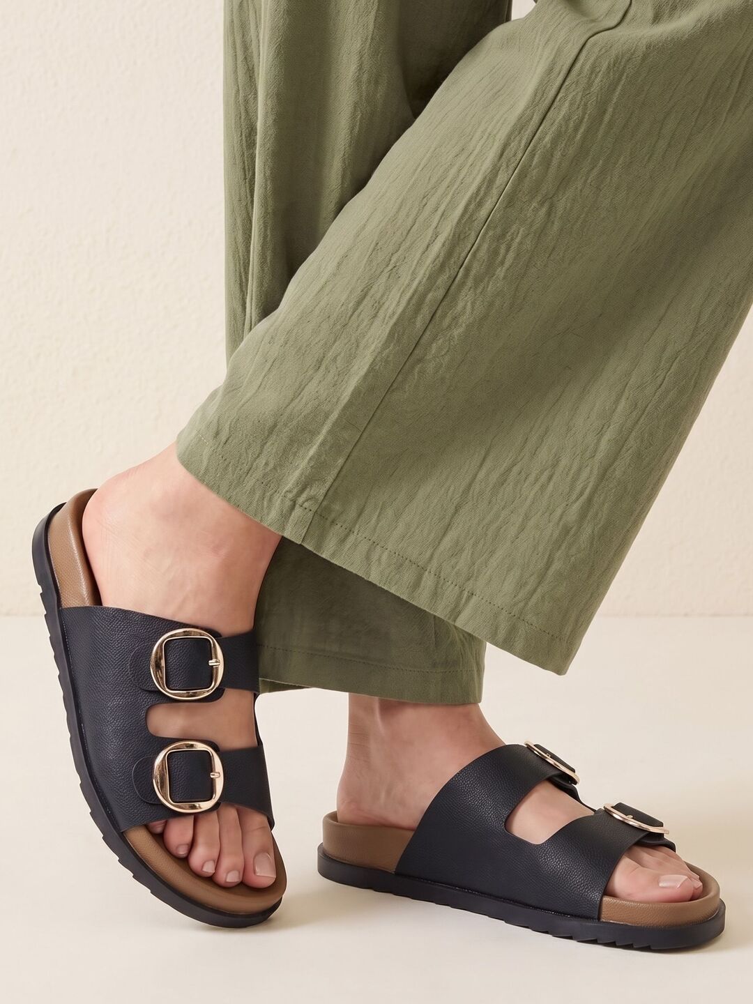 Loren Flats