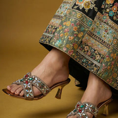 Zoya Heels