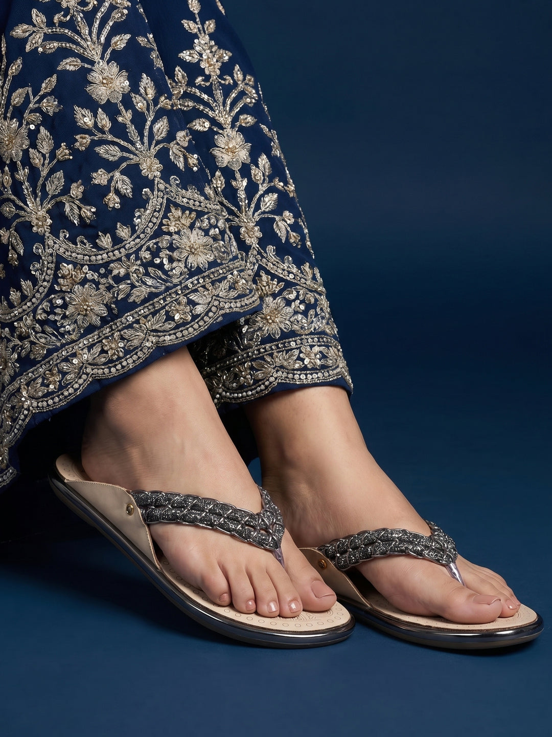 Naira Flats