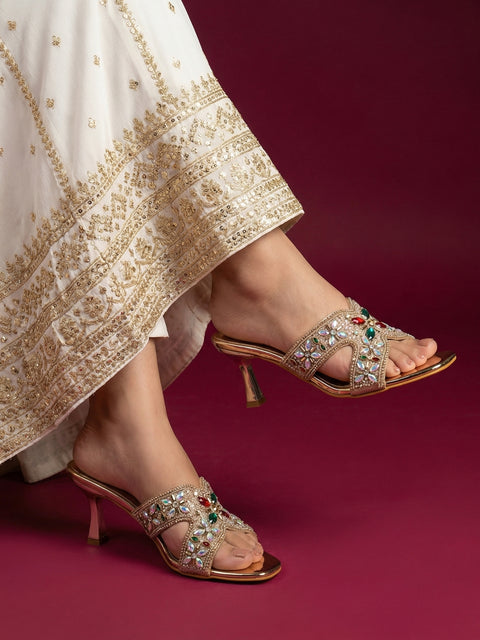 Zoya Heels