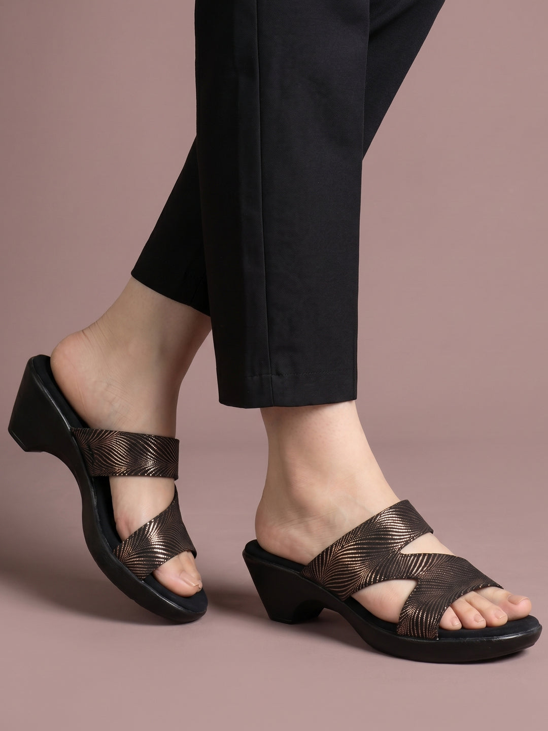 Nayra Sandals