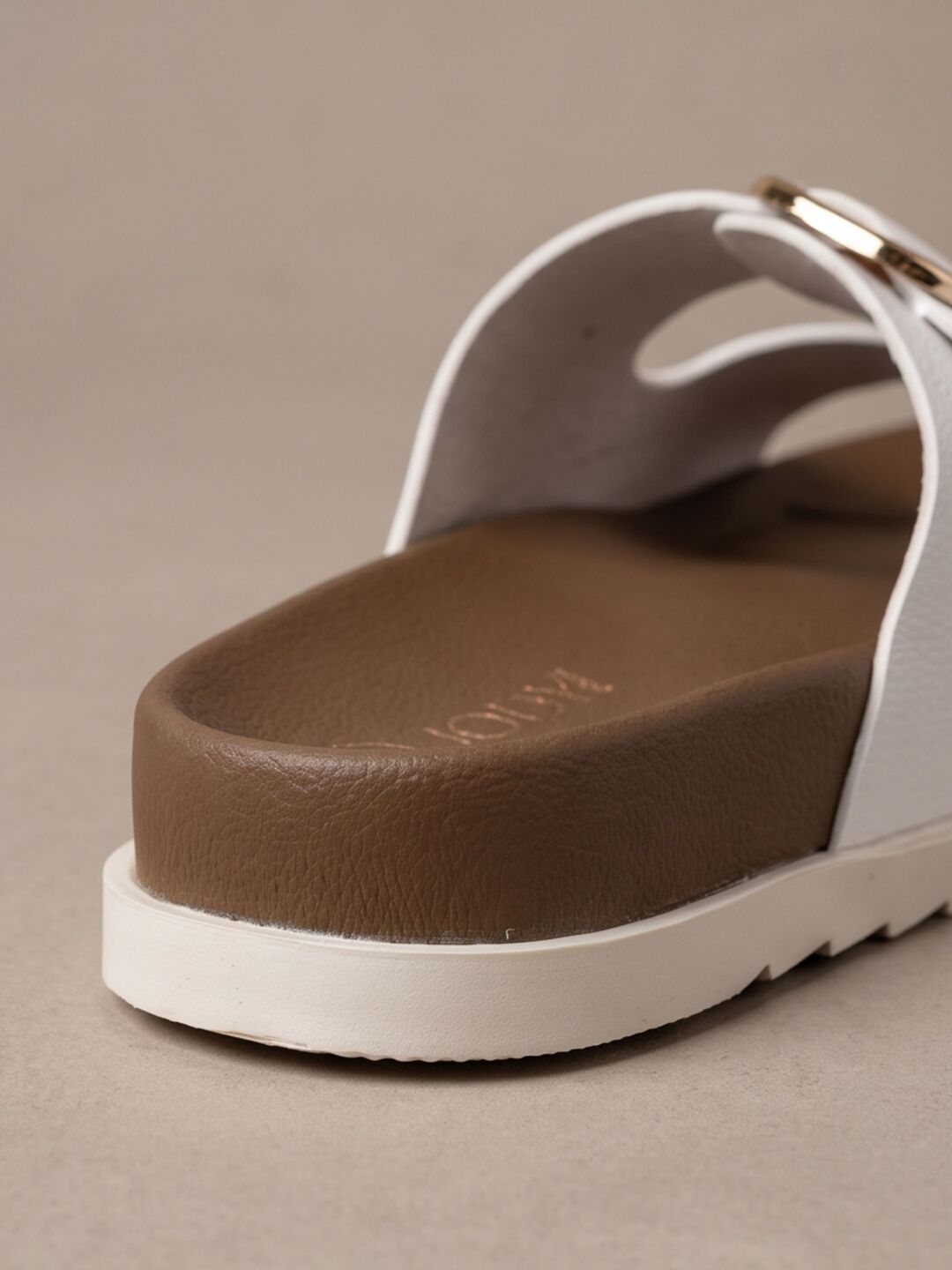 Loren Flats