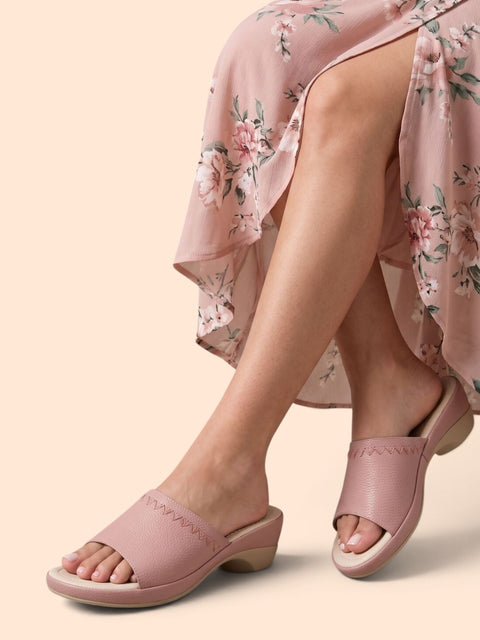Avery Sandal