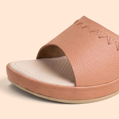 Avery Sandal