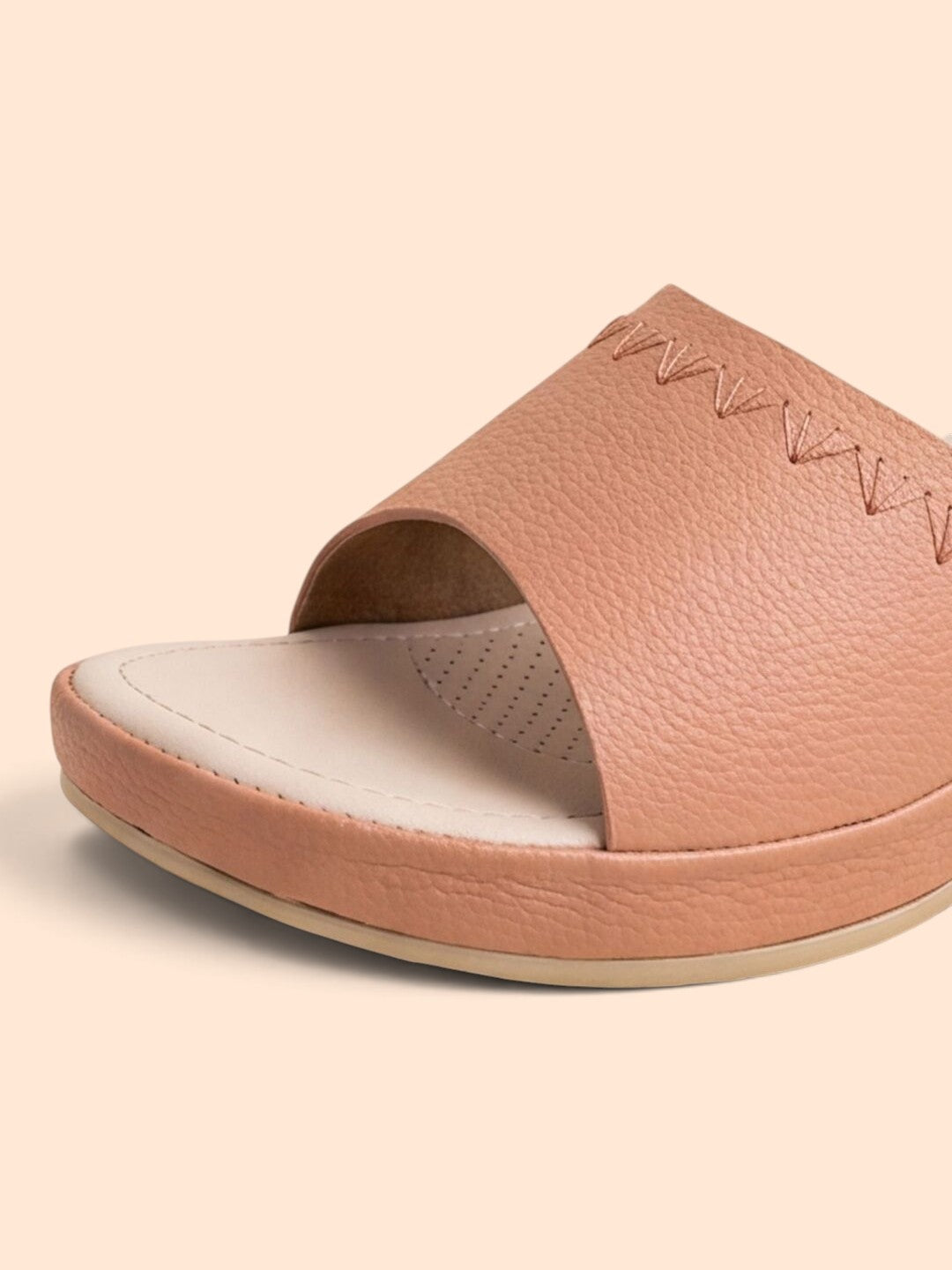 Avery Sandal