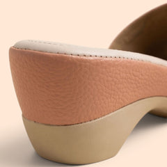 Avery Sandal