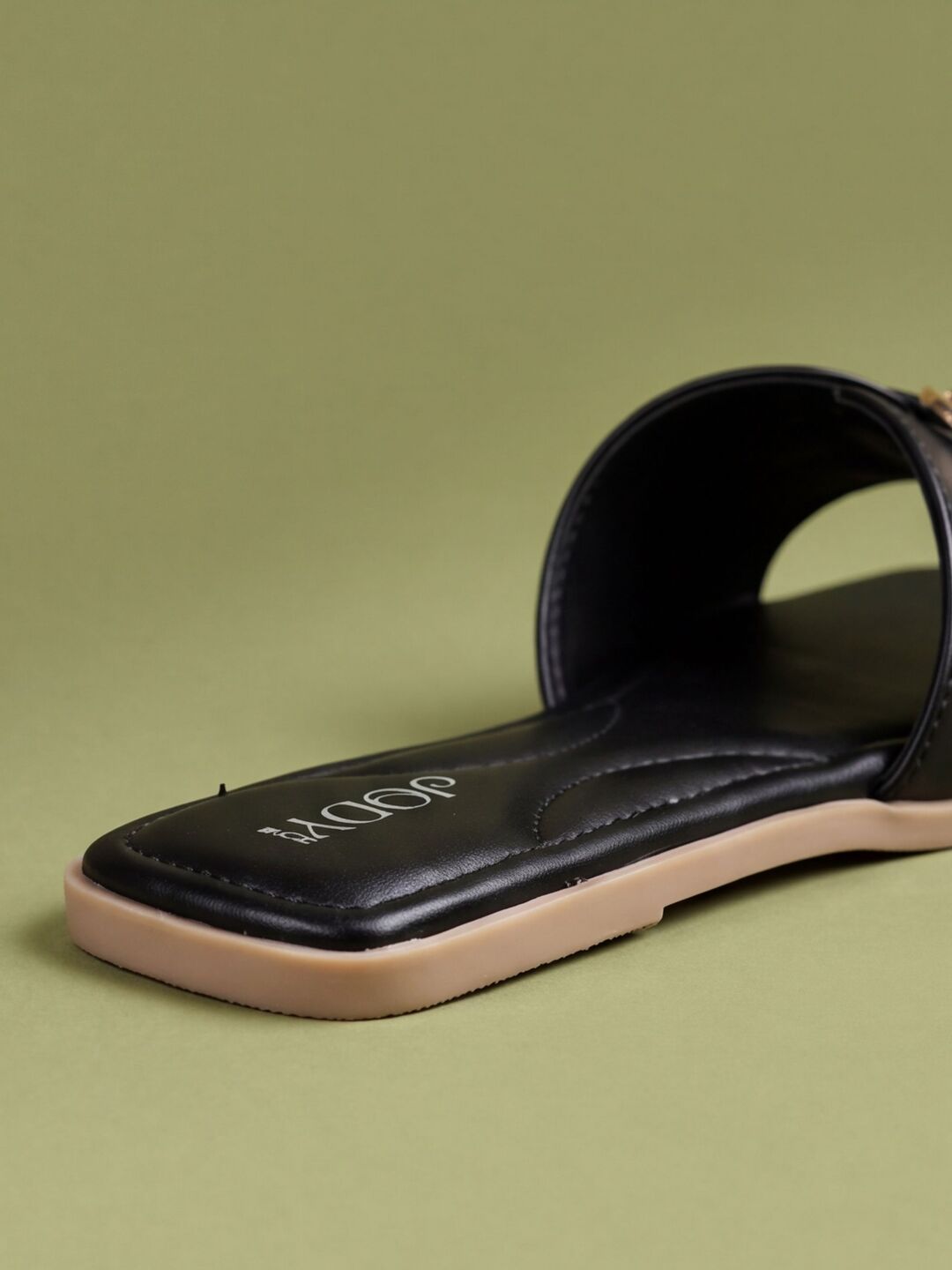 Elan Flats
