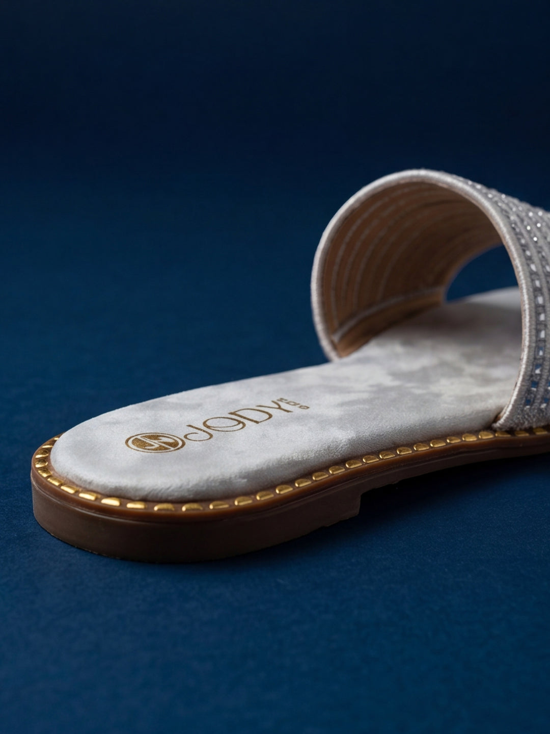 Lareen Flats