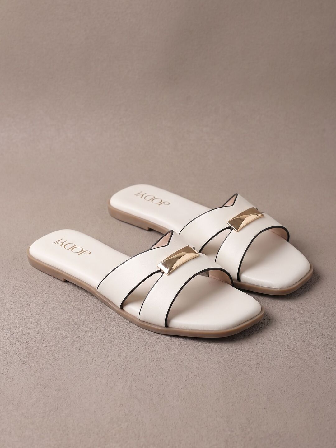 Cleo Flats
