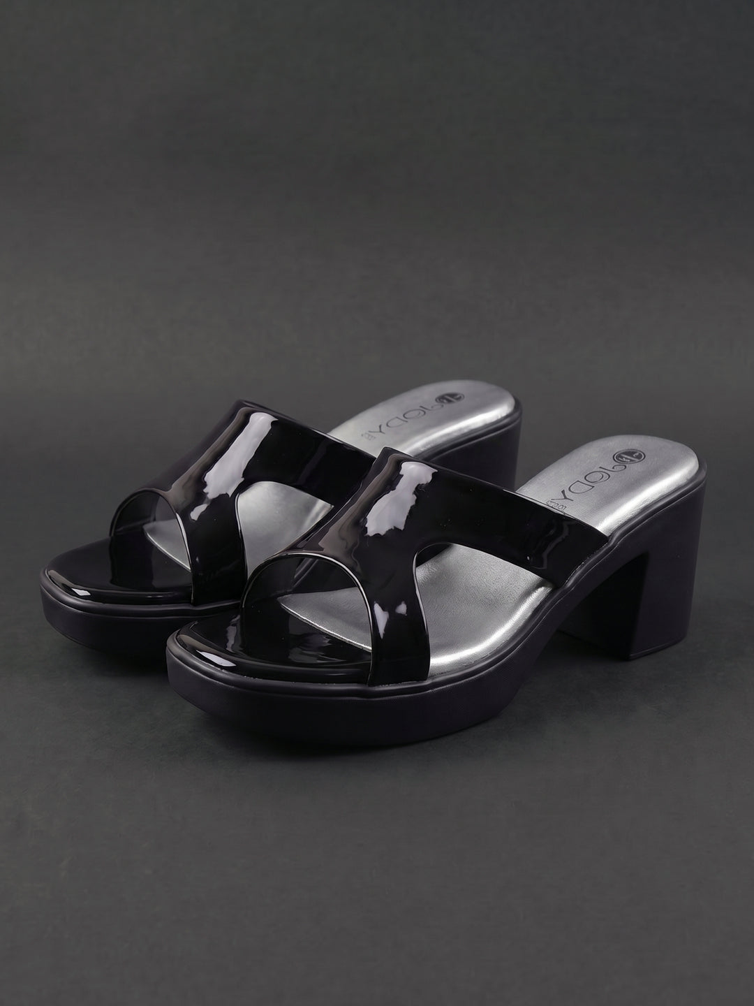 Vanta Heels