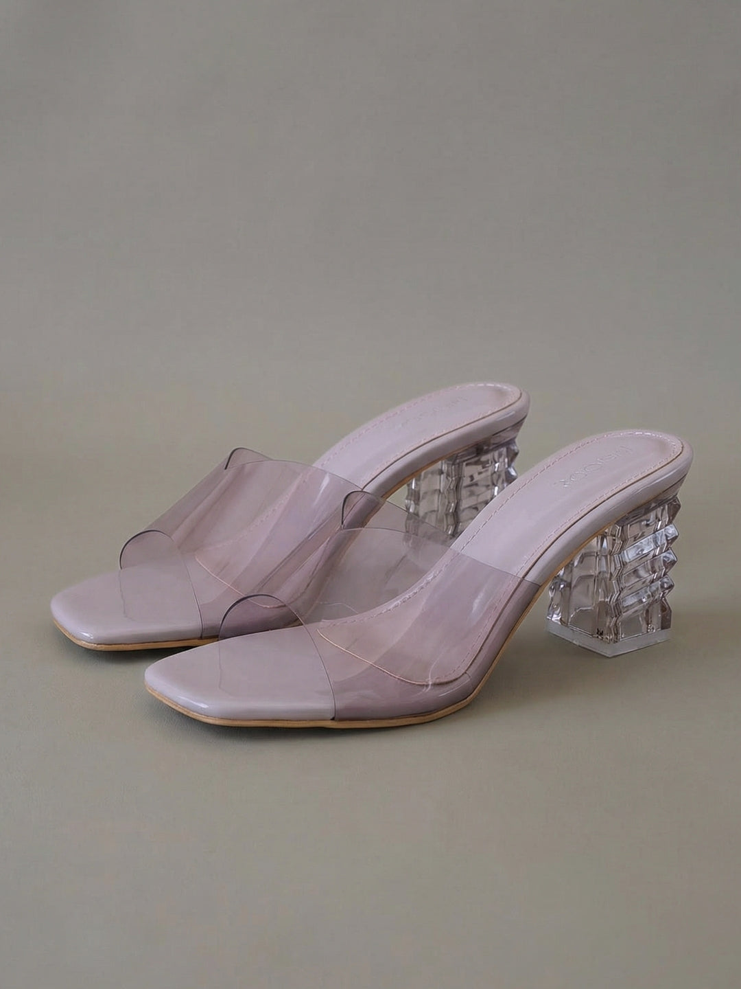 Vitra  Heels