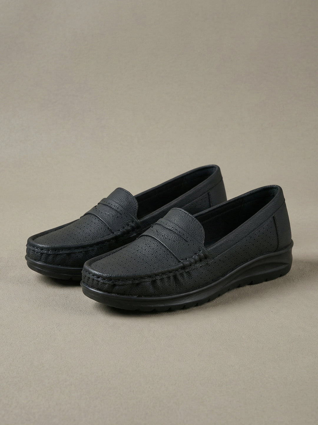 Feather Loafer