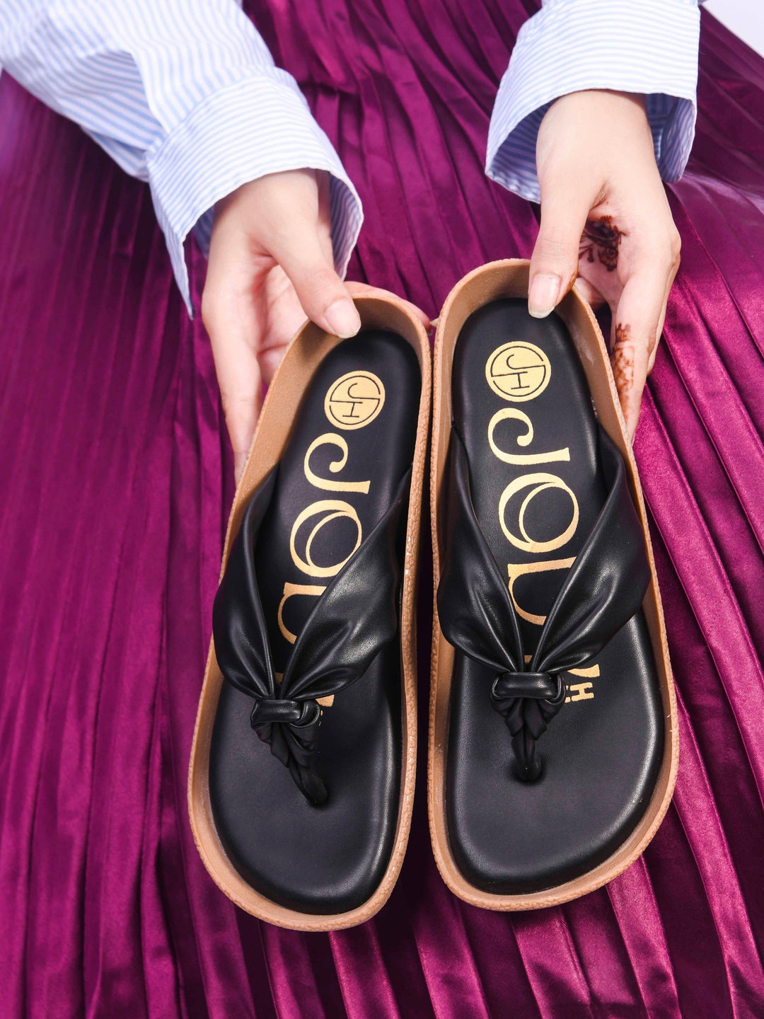 Daisy Flats