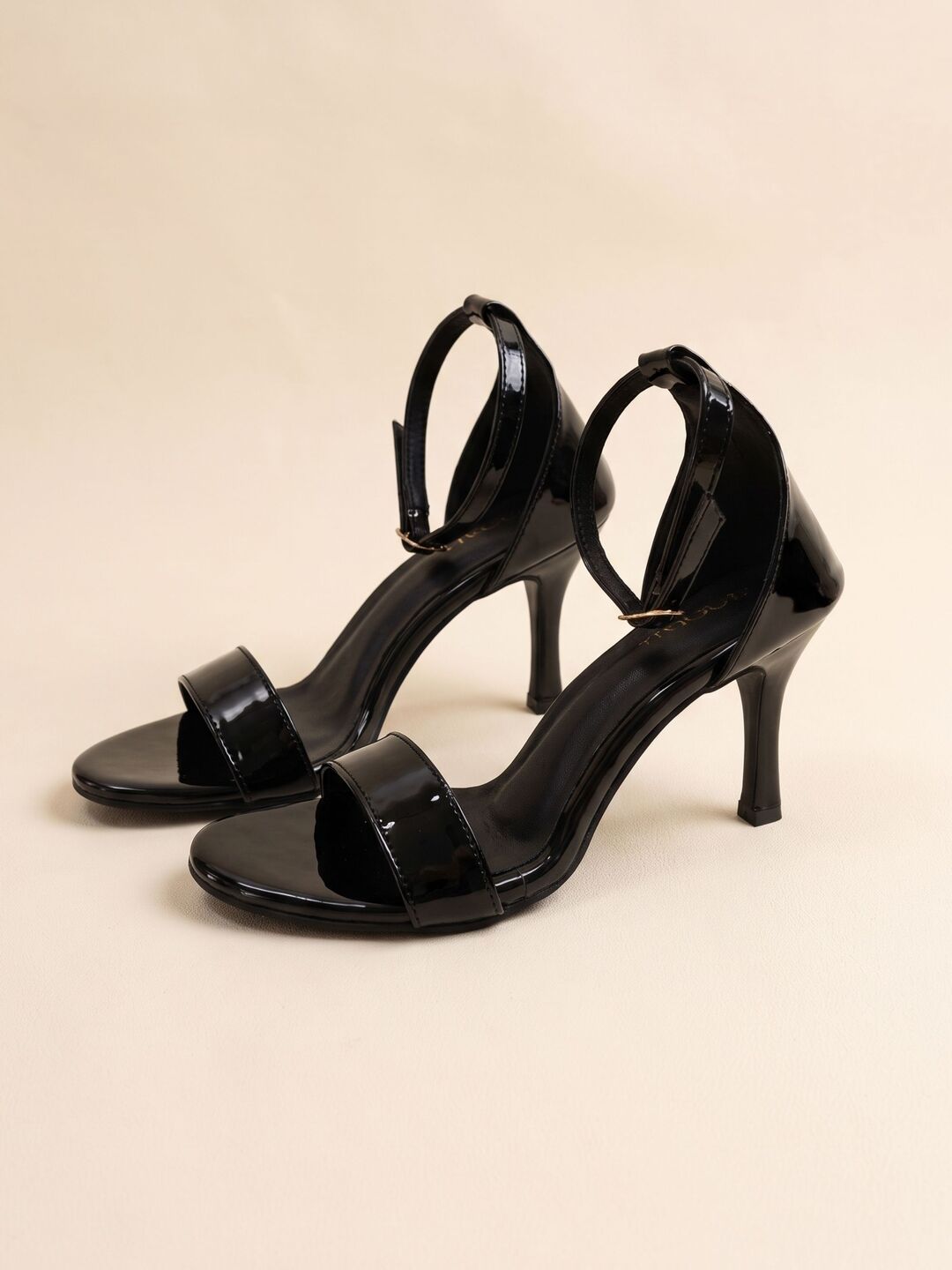 Lorenza Heels