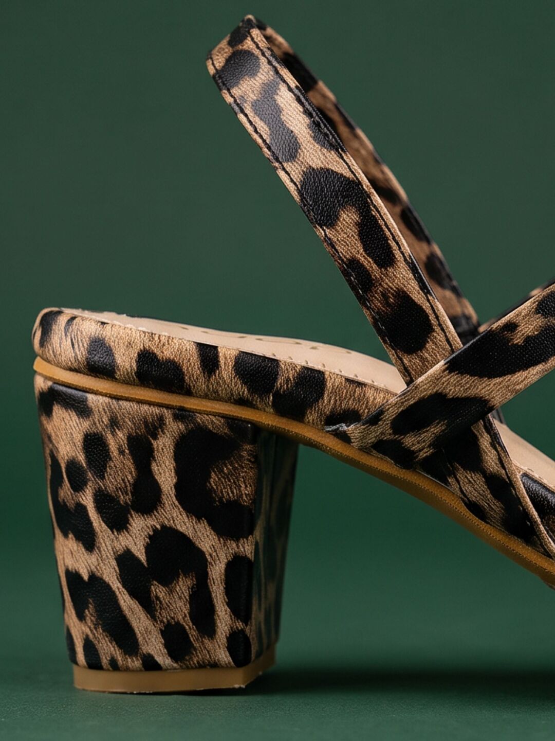 Aurora Heels