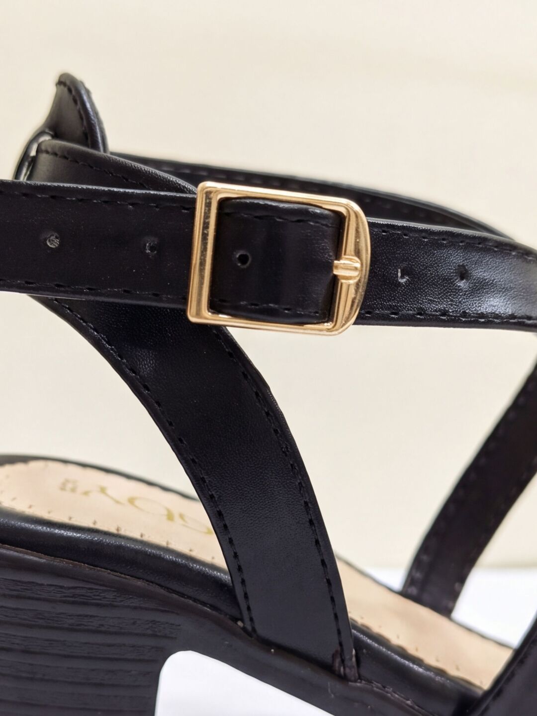 Aria Sandals