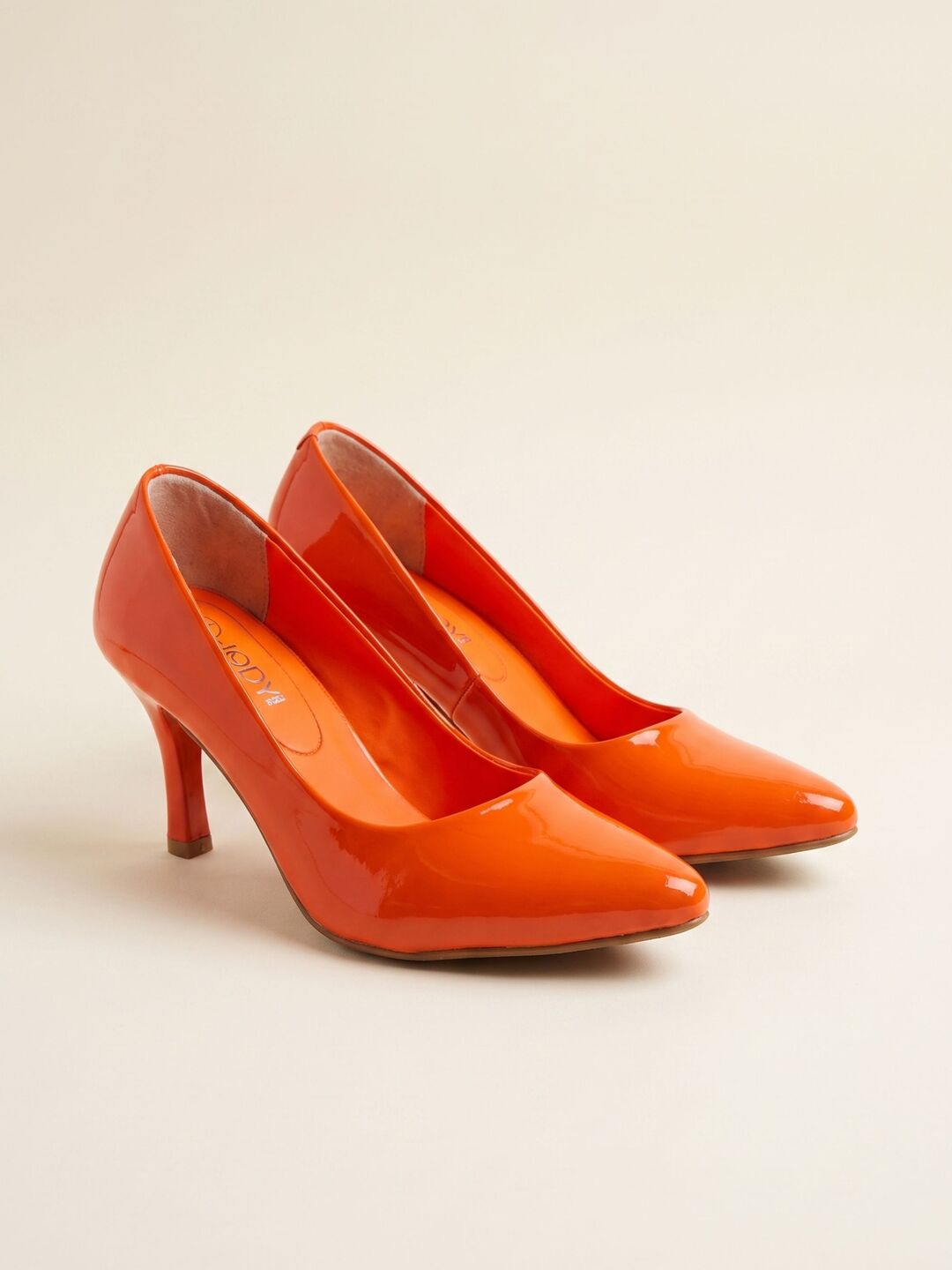 Valerie Heels