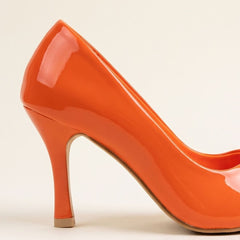 Valerie Heels
