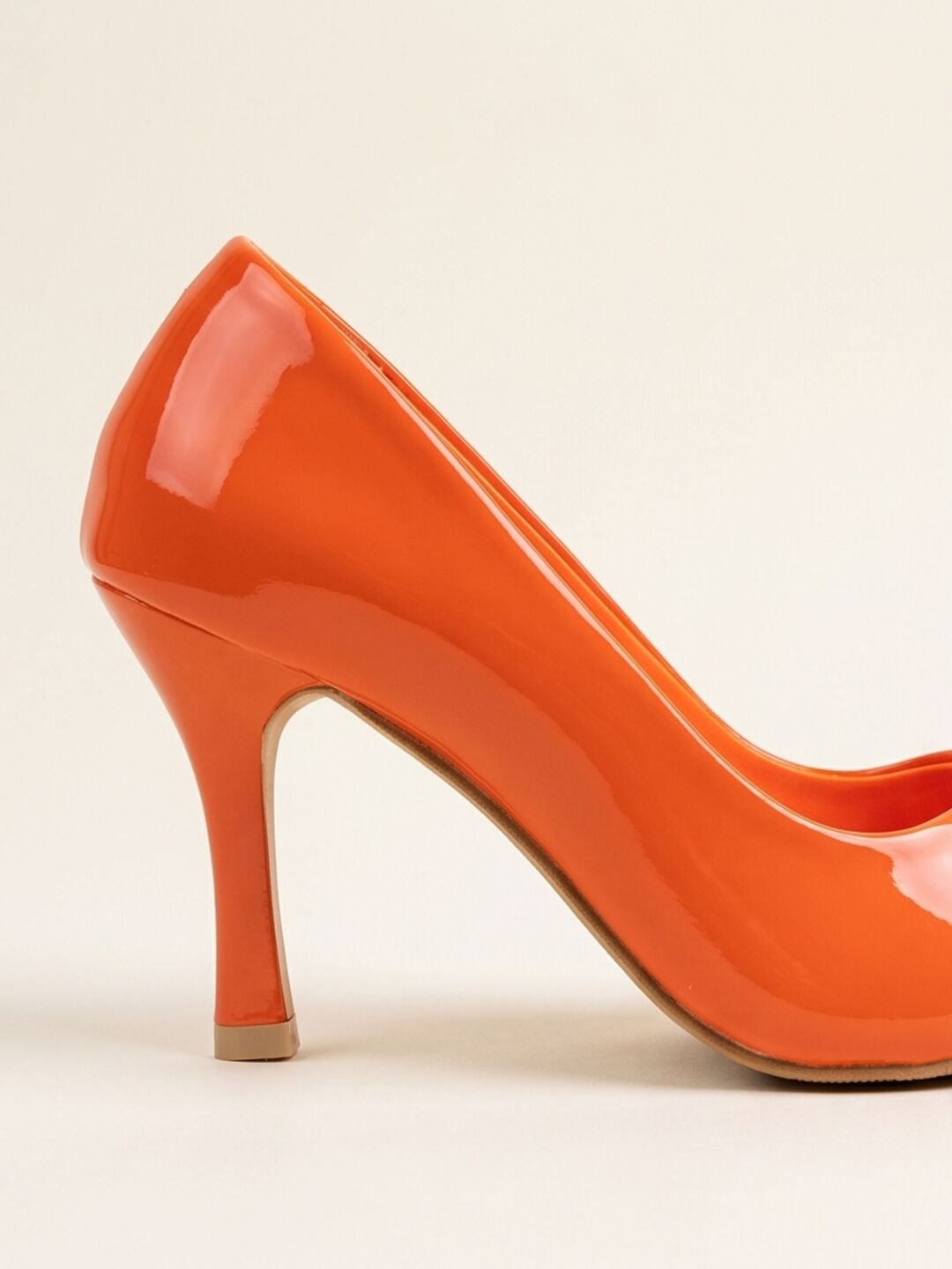 Valerie Heels