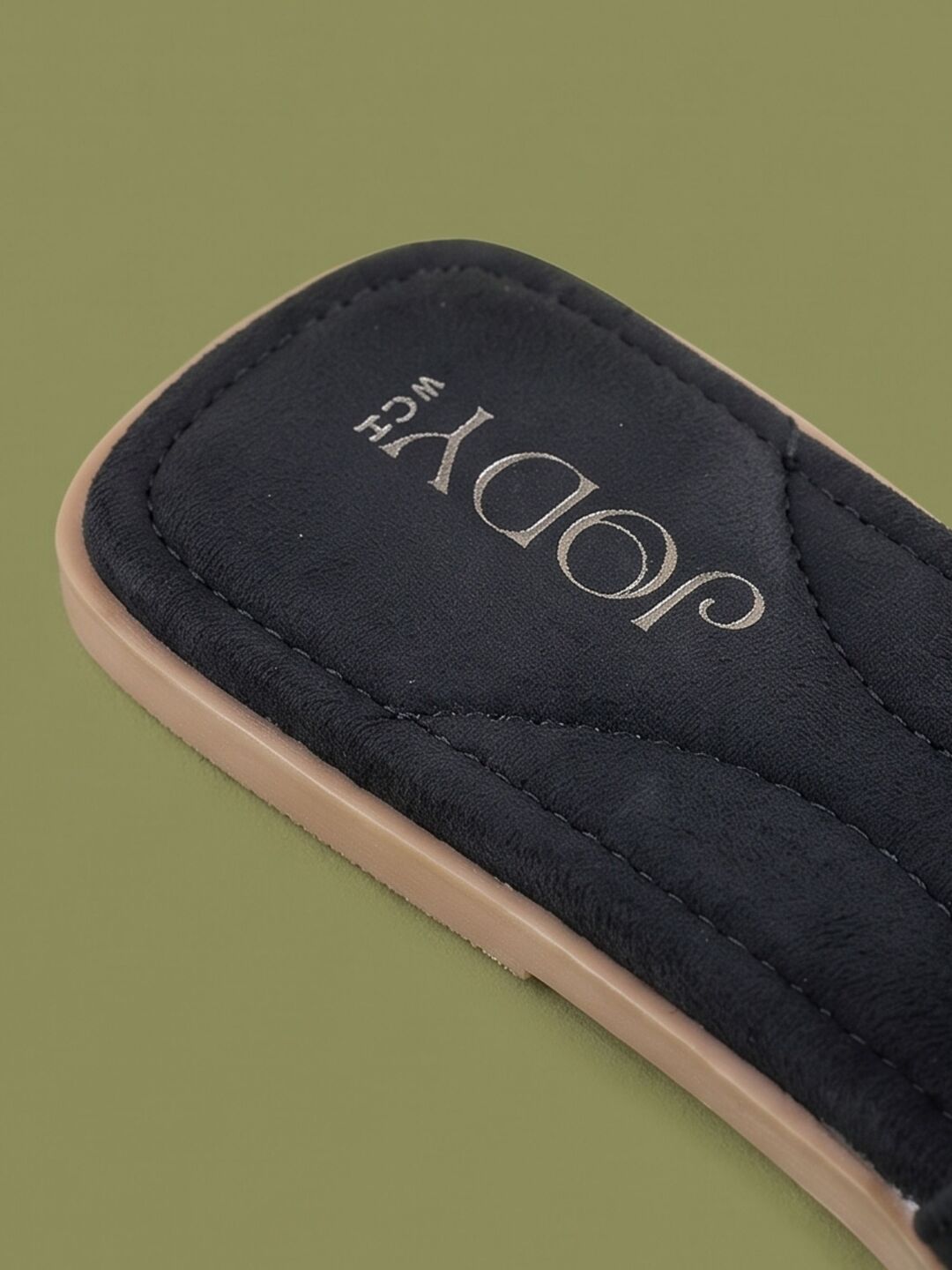 Sloanne Flats