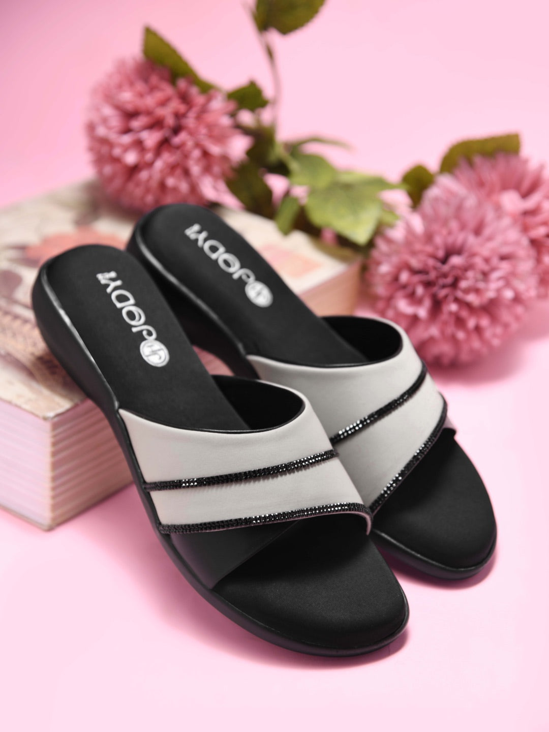 Classic Flats