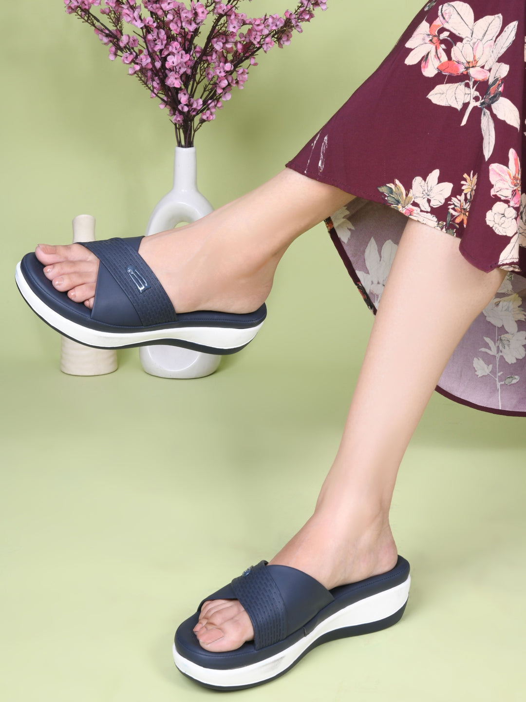 Vivan Slippers