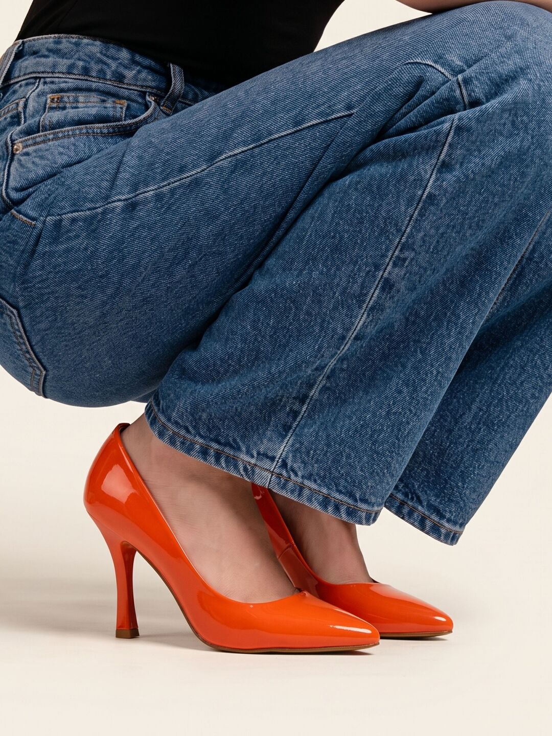 Valerie Heels