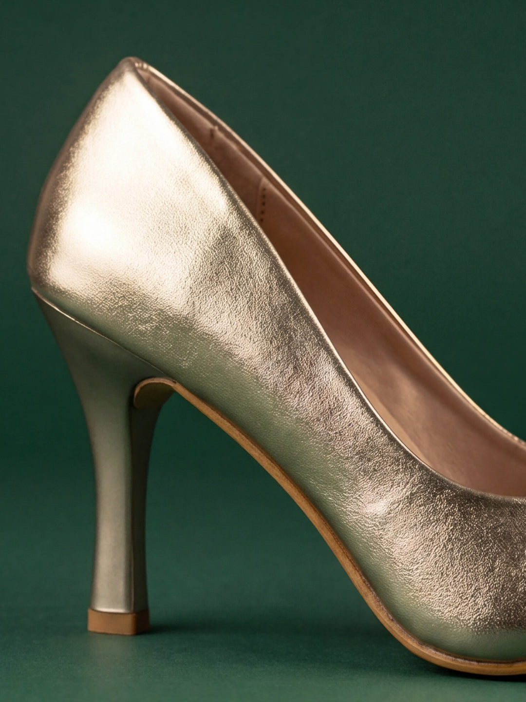 Valerie Heels