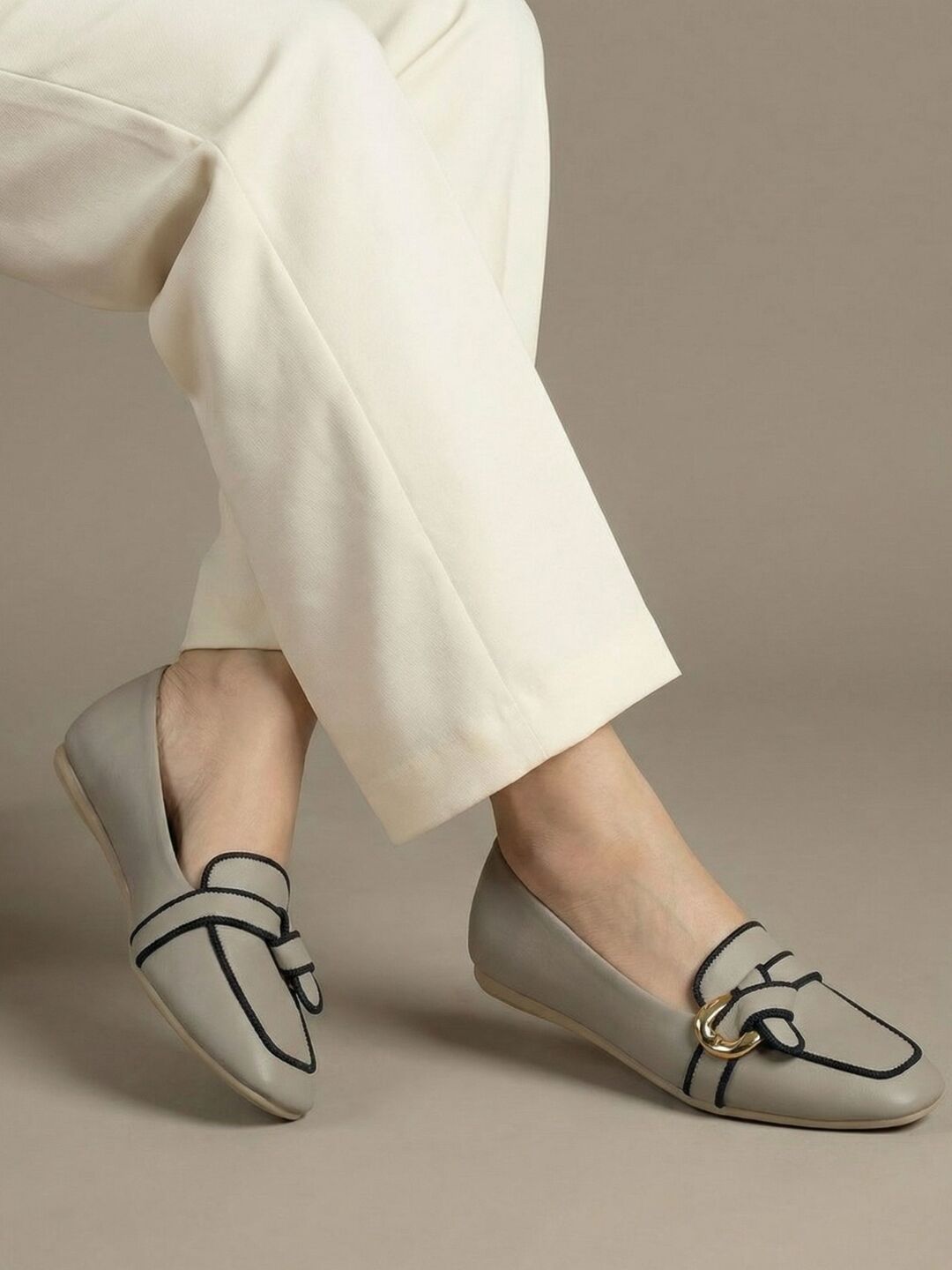 Sidra Loafers