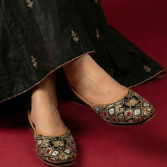 Rangrez Jutti