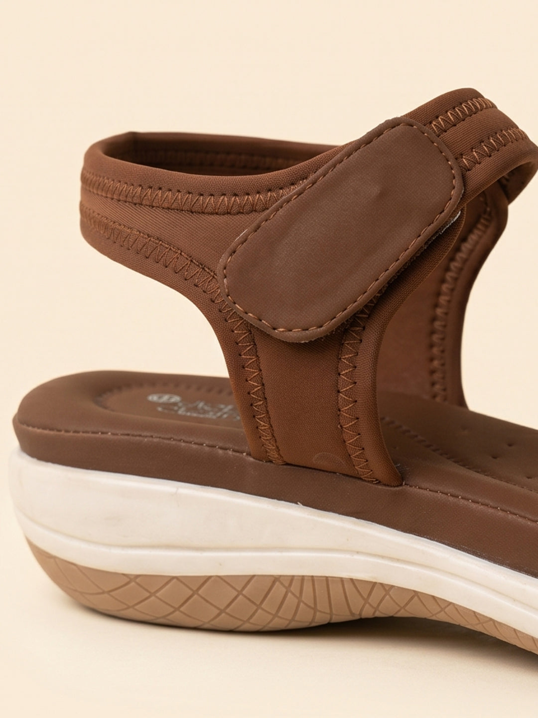 Aira Sandals