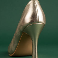 Valerie Heels