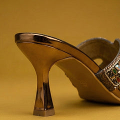 Zoya Heels