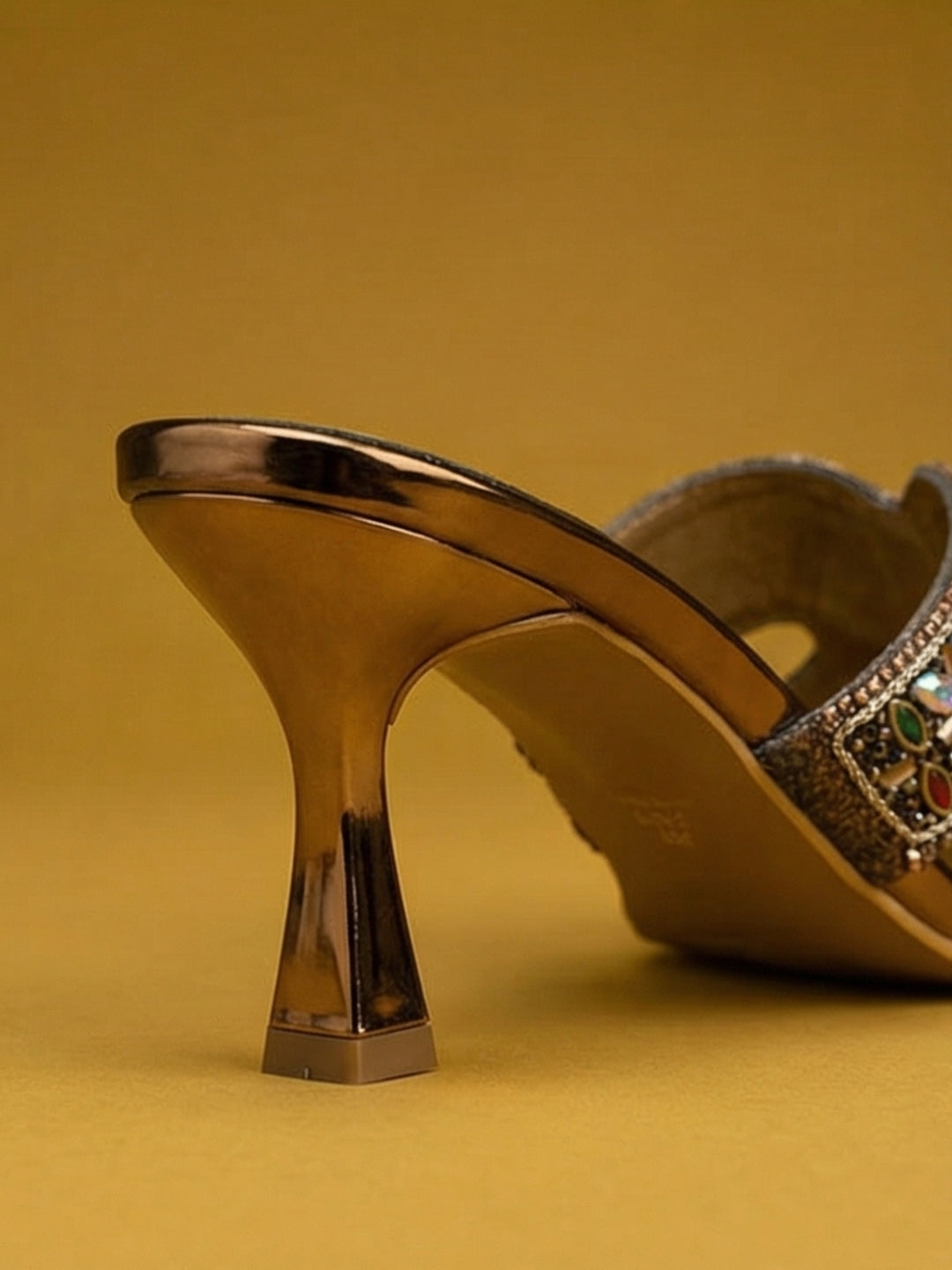 Zoya Heels
