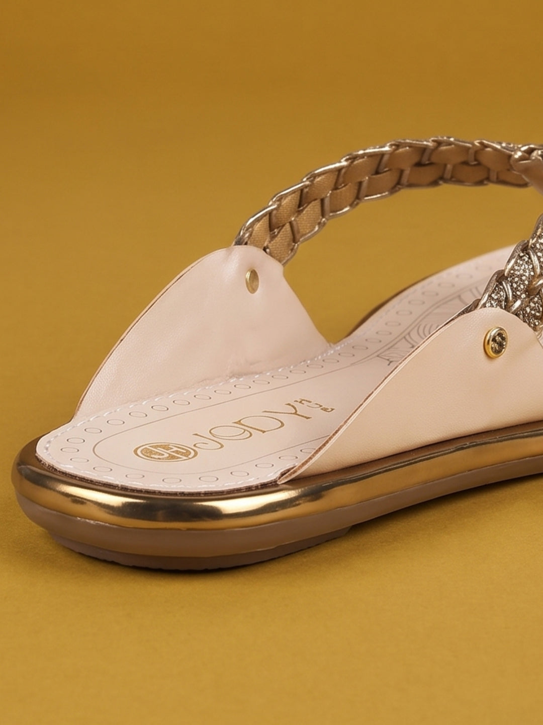 Naira Flats