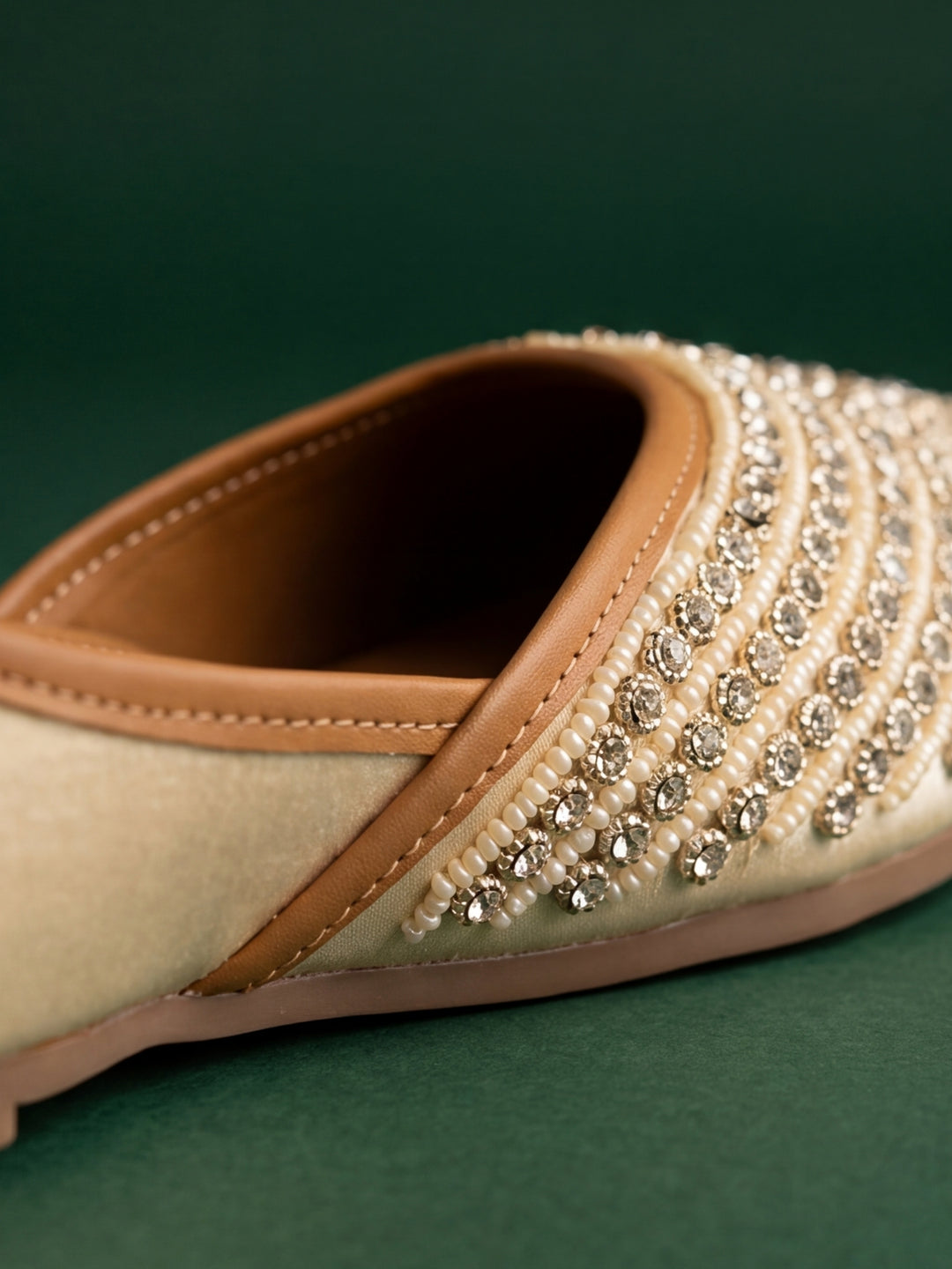 Sitara Jutti