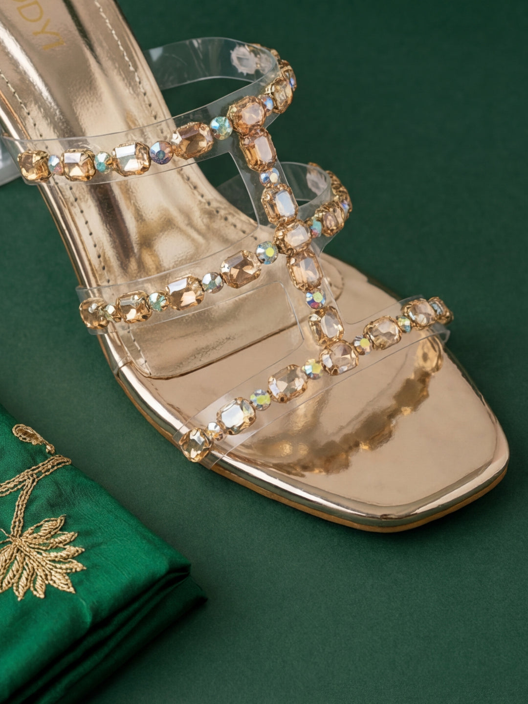 Kainaat Heels